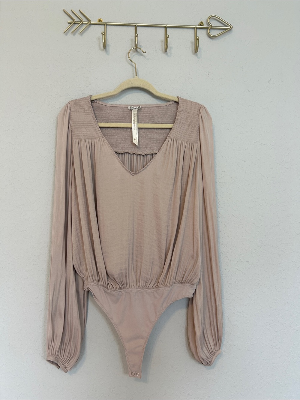 Intimately Free People Bodysuit Small Dusty Mauve Smocked Long Sleeve V Neck